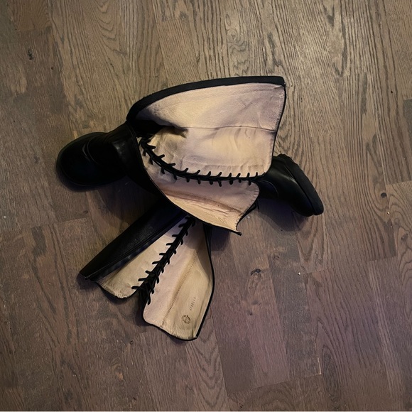 Black leather John Fluevog Sugar corset boots designer size 7 very good used - Picture 8 of 10